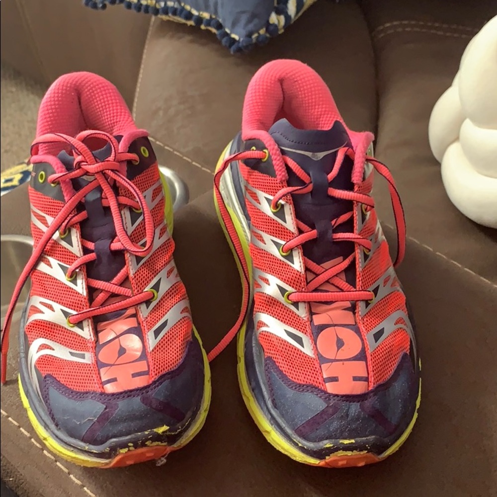 Hoka One One Speedgoat Pink Trail Shoes